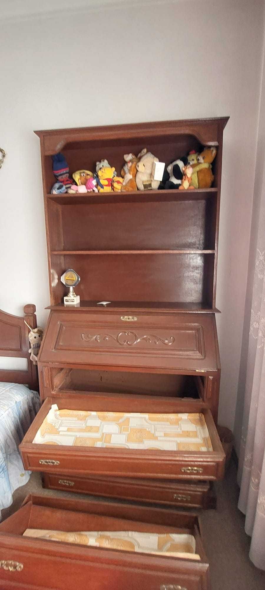 Quarto de Solteiro, para despachar