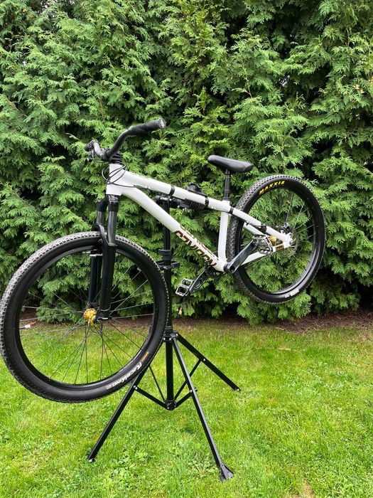 Rower DiRT NS BIKES NSBIKES doinwestowany