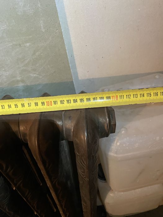 Чугунні чавунні вікторіанські батареї привезені з Англії