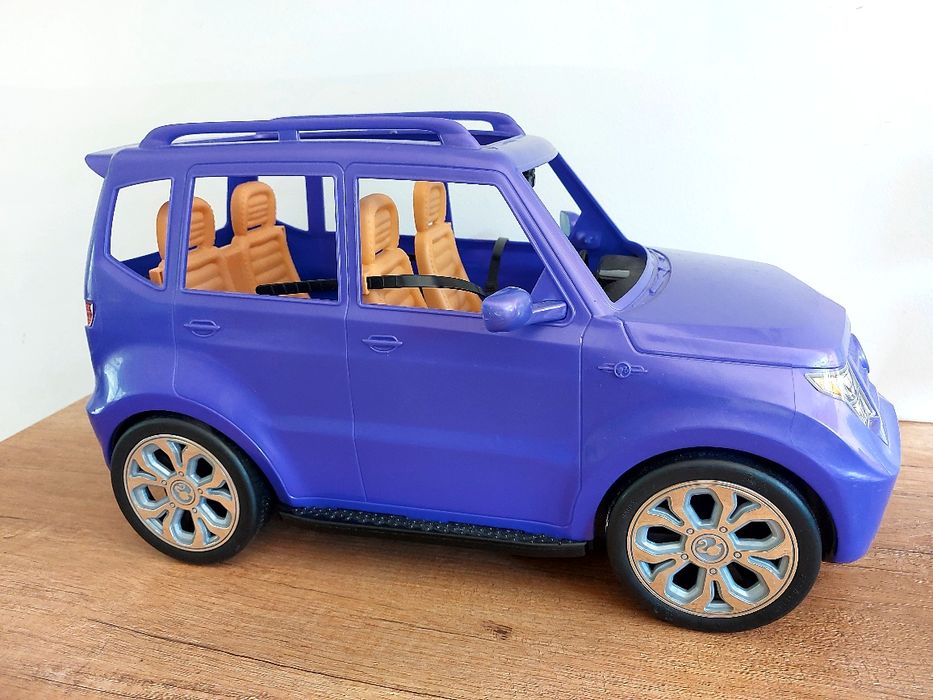 Samochód SUV Barbie Mattel 4 osobowy plus gratis