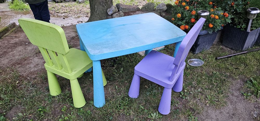 Stół i krzesła ikea dla dziecka