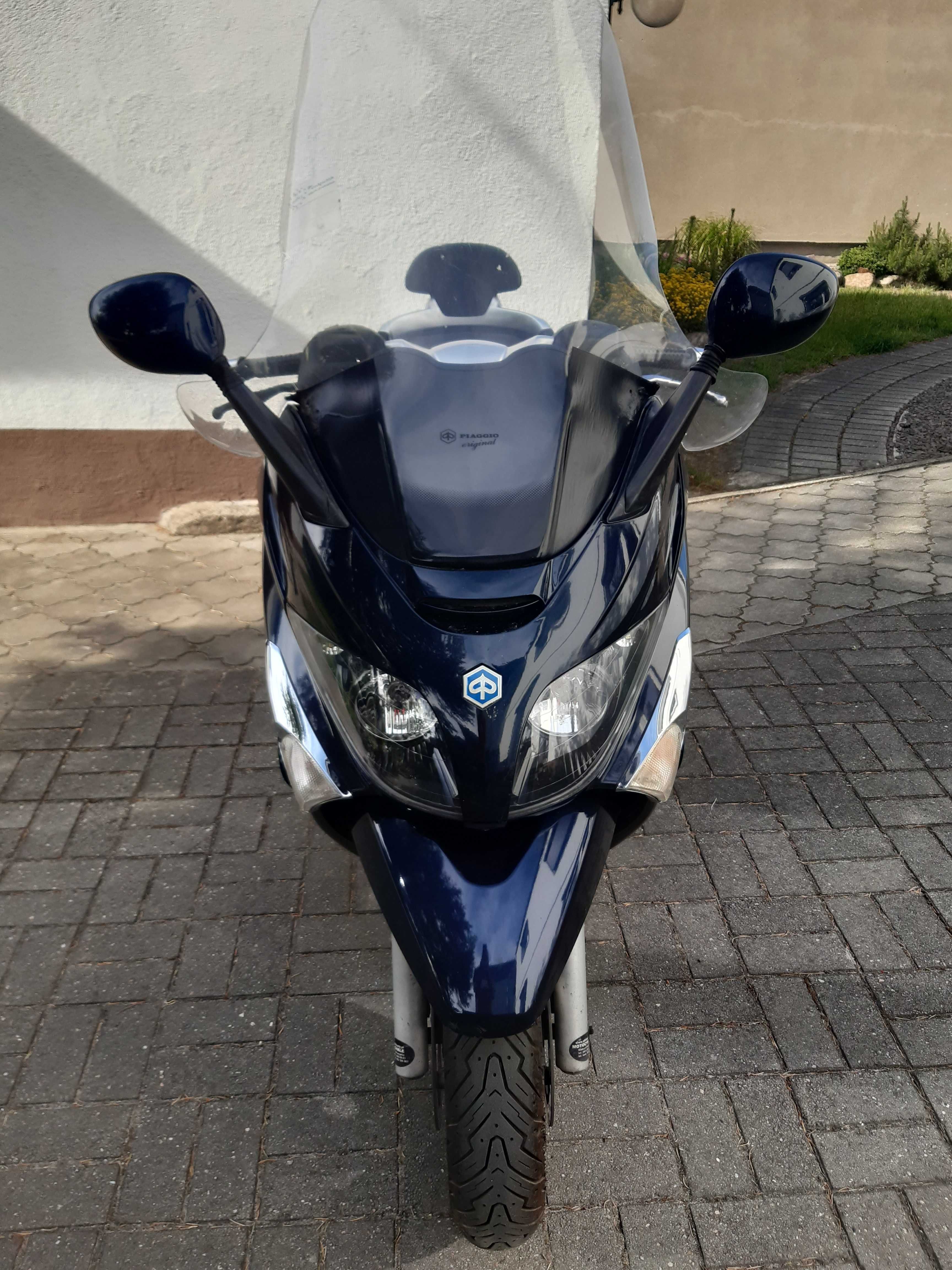 Skuter Piaggio Xevo 400