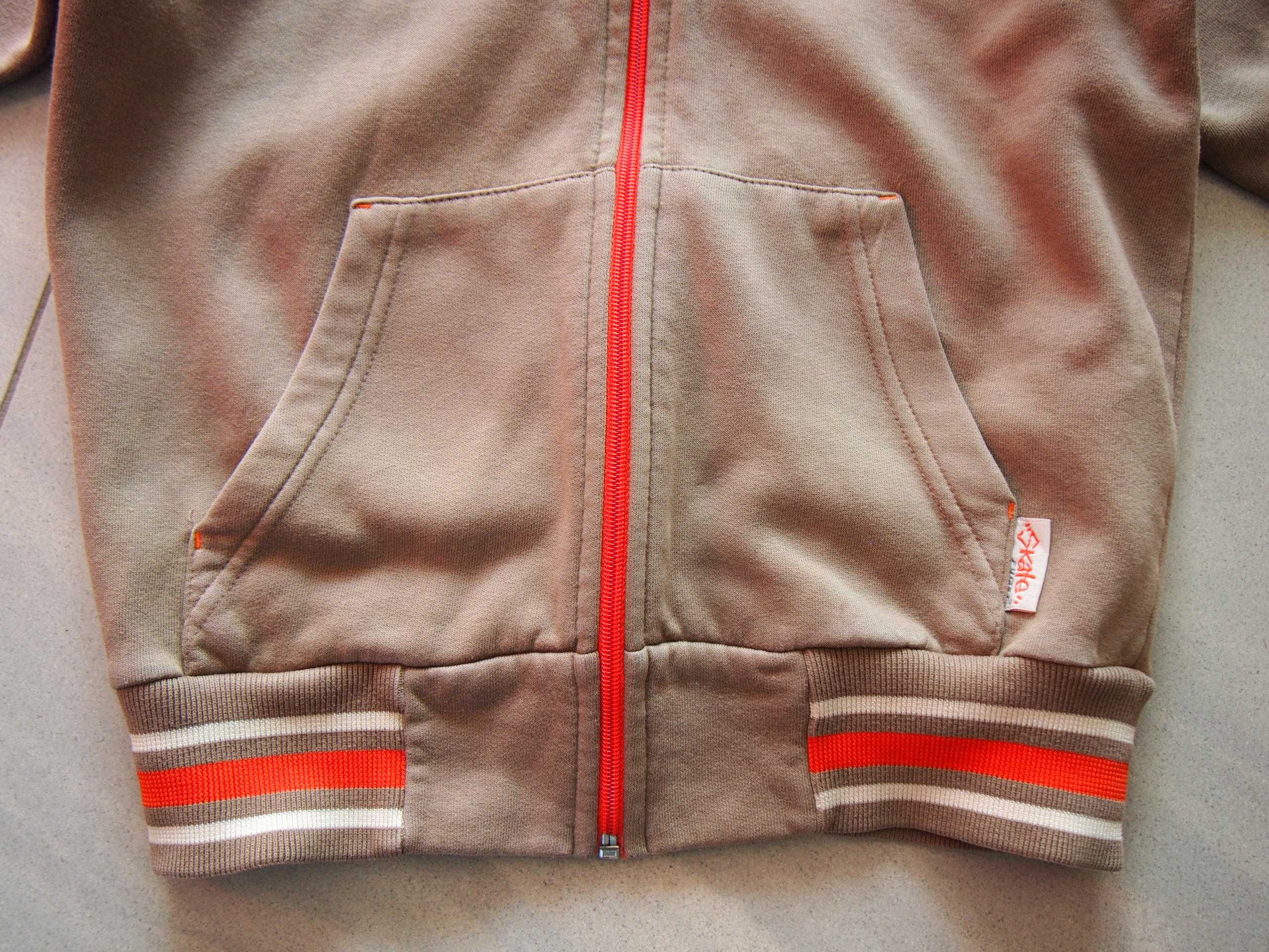 Bluza 128 cm rozpinana z kapturem
