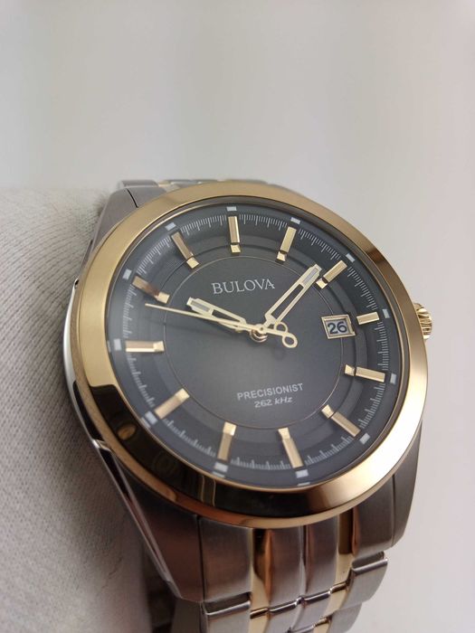 Мужские часы Bulova Precisionist 98B273, точность колебаний 262 кГц