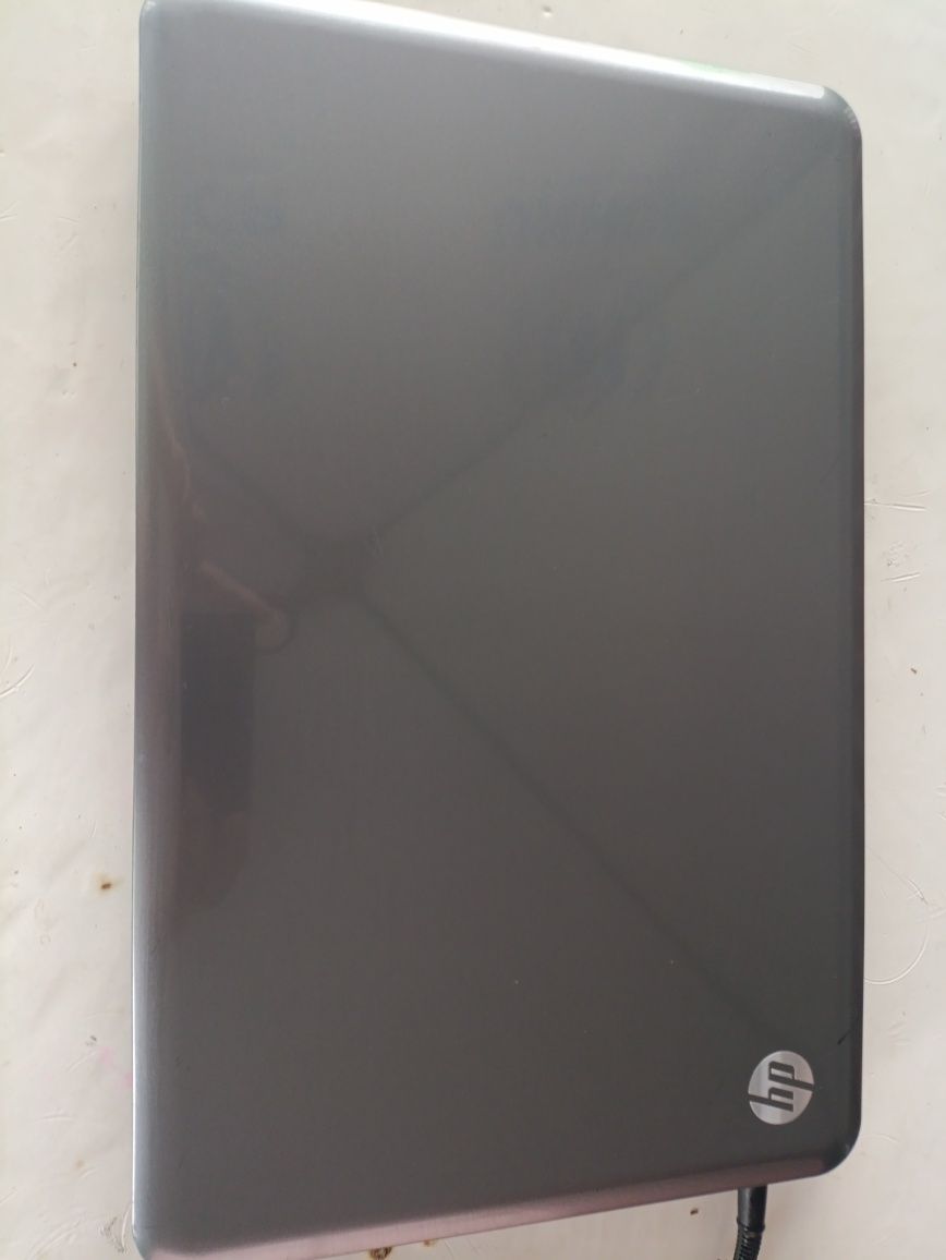 Продам ноутбук HP g7 17"