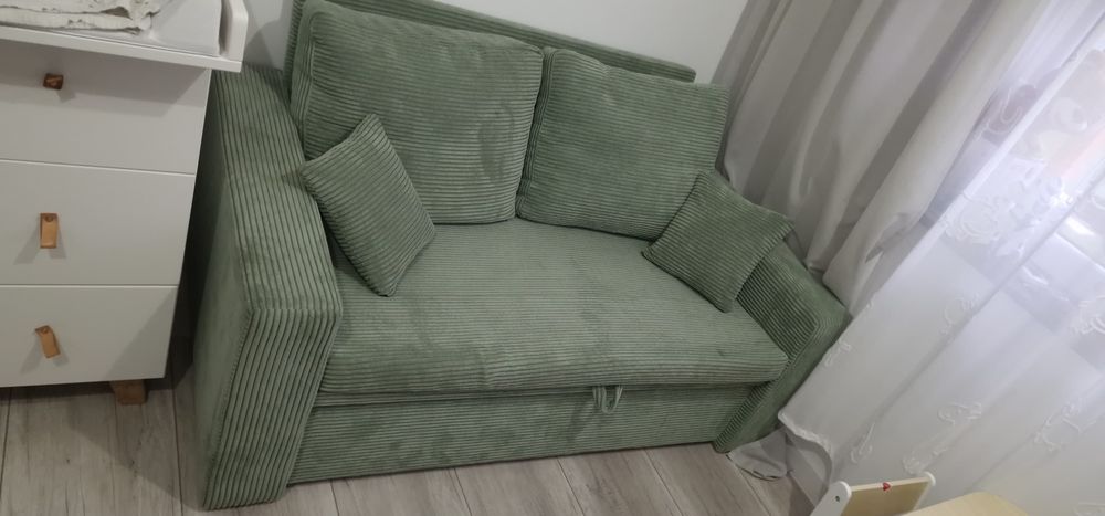 Rozkładana sofa 120