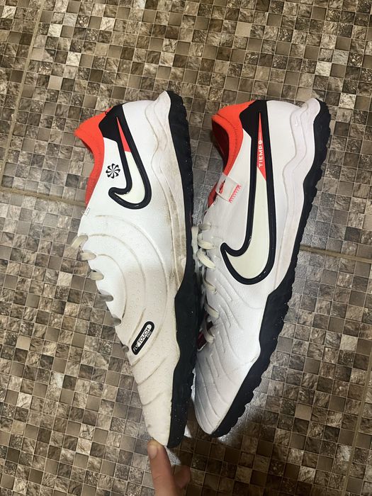 Продаю сороконіжки 46 розімр Nike Tiempo