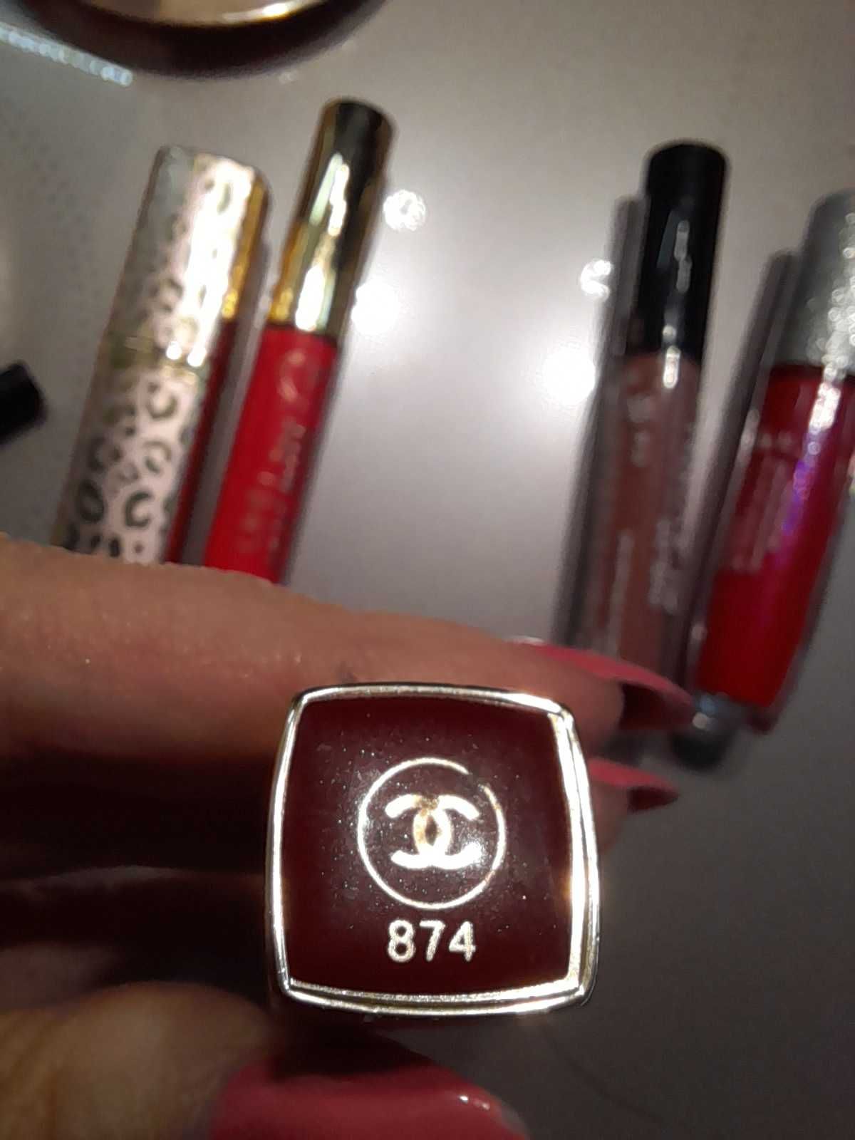 Zestaw kosmetyków do makijażu nowa paletka Revolution,Chanel, Inglot