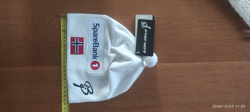 Czapka Bjorn Deahlie nowa