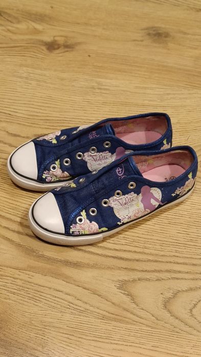 Trampki 33 w kwiaty, Violetta Disney