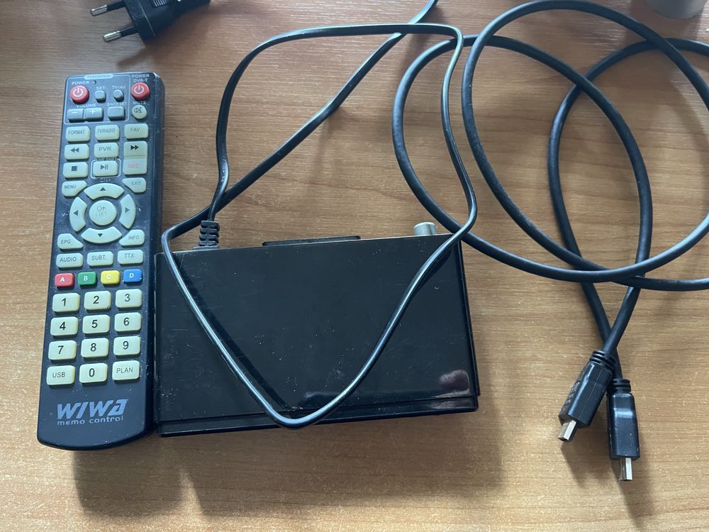 Tuner DVB-T2 WIWA H.265 LITE