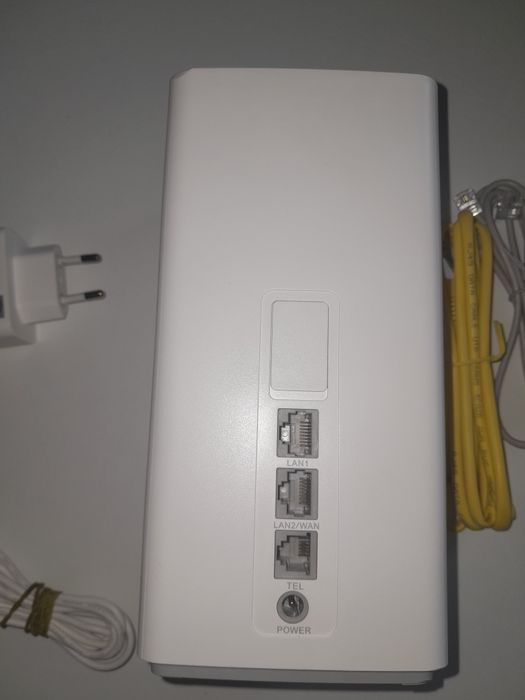 Ruter Huawei 4G CPE Pro 2 LTE 600Mbps Wi-Fi B628-265 gniazdo sma