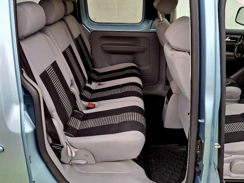 VW Caddy  2.0 TDI 140 koni 2009 rok 5 osobowy stan bdb ! Sp/zamienie