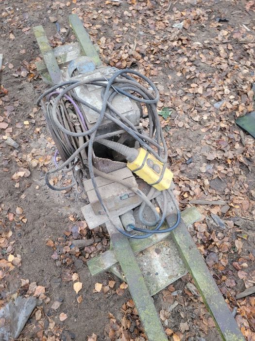 Wyciągarka budowlana  Łask 98-100