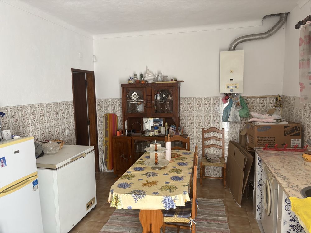 Casa mobilada samora correia bem localisada