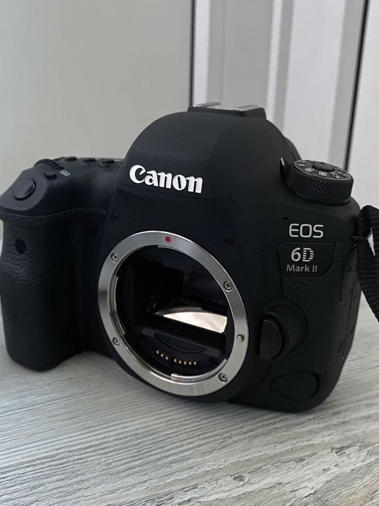 Продаю фотоапарат Canon 6D mark 2