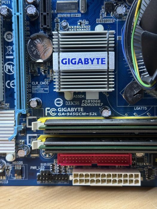 Płyta główna z procesorem + pamięć ram