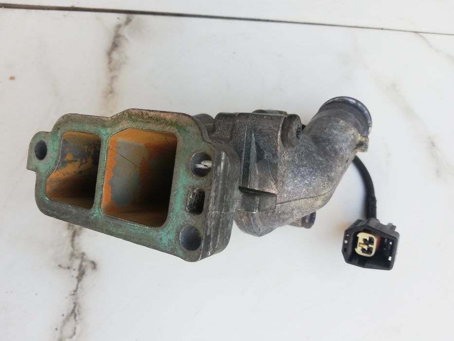 Volvo s80 2.4b 03r obudowa termostatu z czujnikiem temperatury orygina