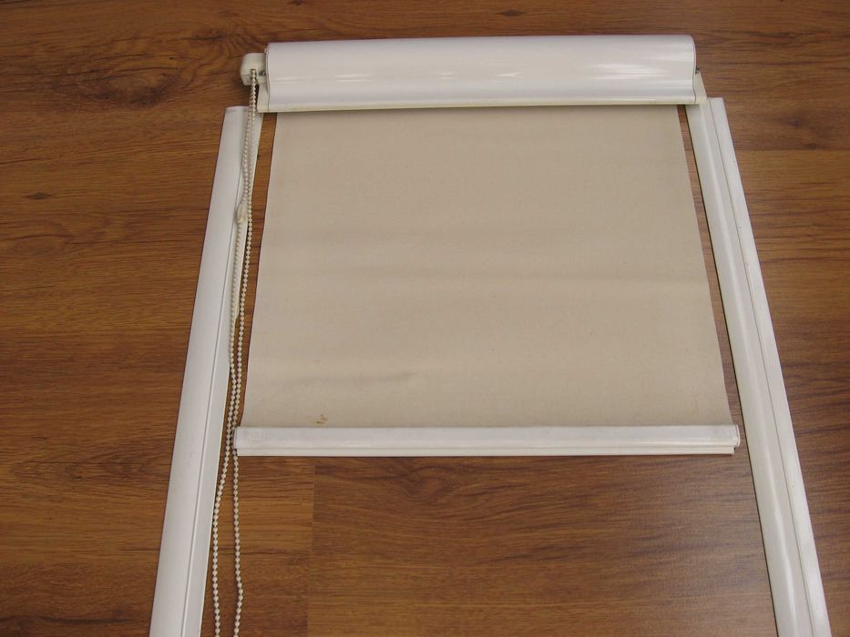 Roleta wewnętrzna kasetowa