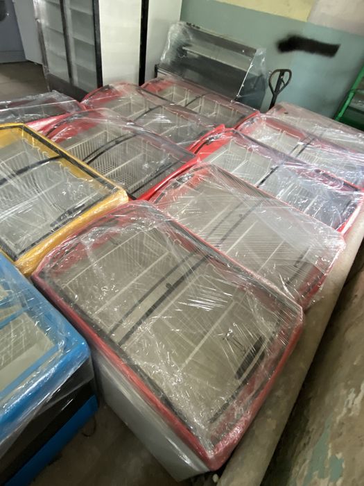 Холодильный шкаф Витрина для напитков Регал Морозилка Барный холодос