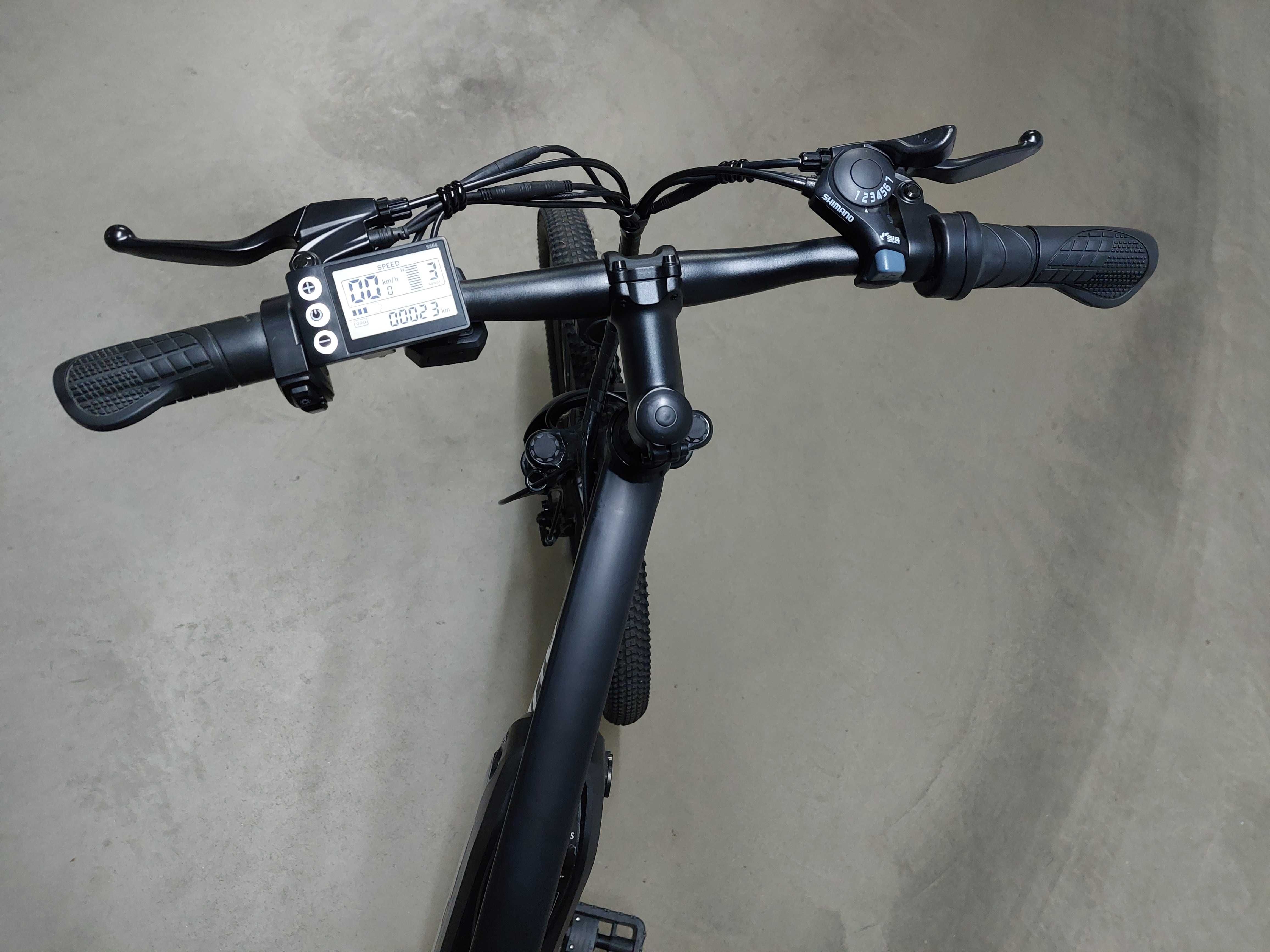 ADO A26+ Motor 250W - Bateria de 36V 12,5Ah - Pneu 26" Autonomia 70 km