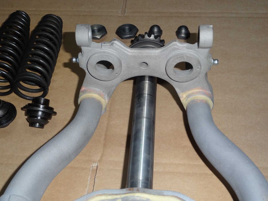 Harley Springer zawieszenie przednie Big Twin WL UL   FL