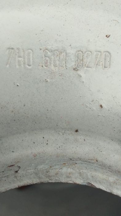Диски оригінальні з ковкаками та болтами r16 5\120