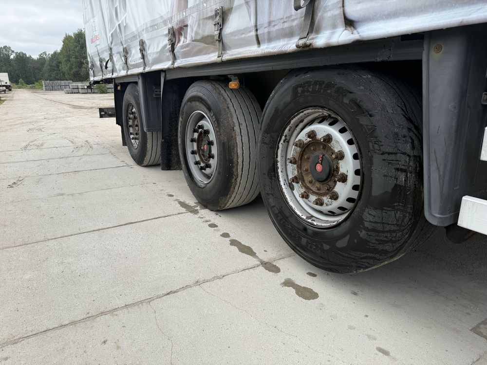 Schmitz SCS*S3T oś skrętna dokowanie do wózka