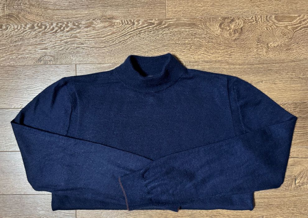 Тонкий кашемировый свитер Cashmere Collection.