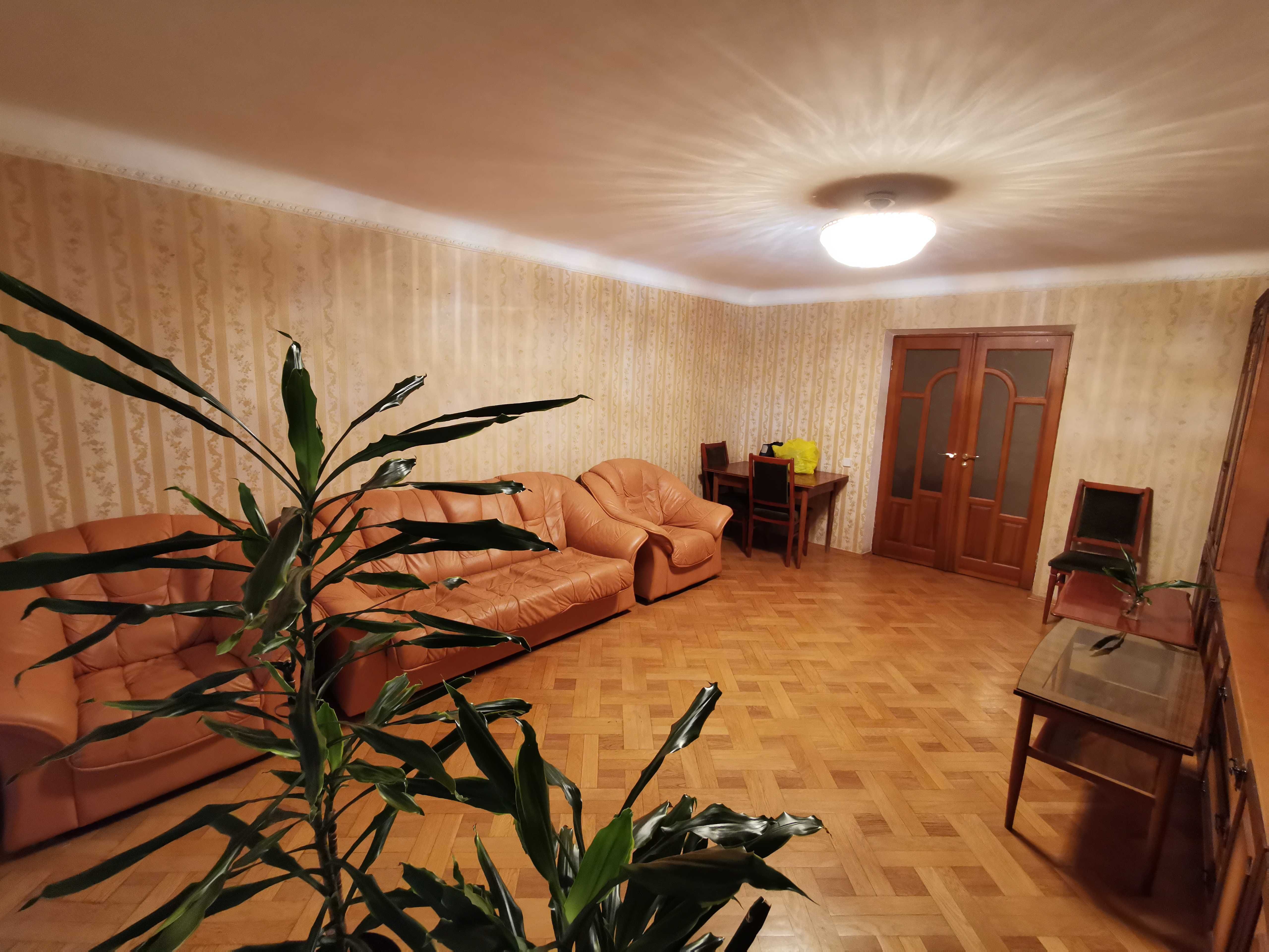Продам Квартиру 90м Центр! Січових Стрільців 53!