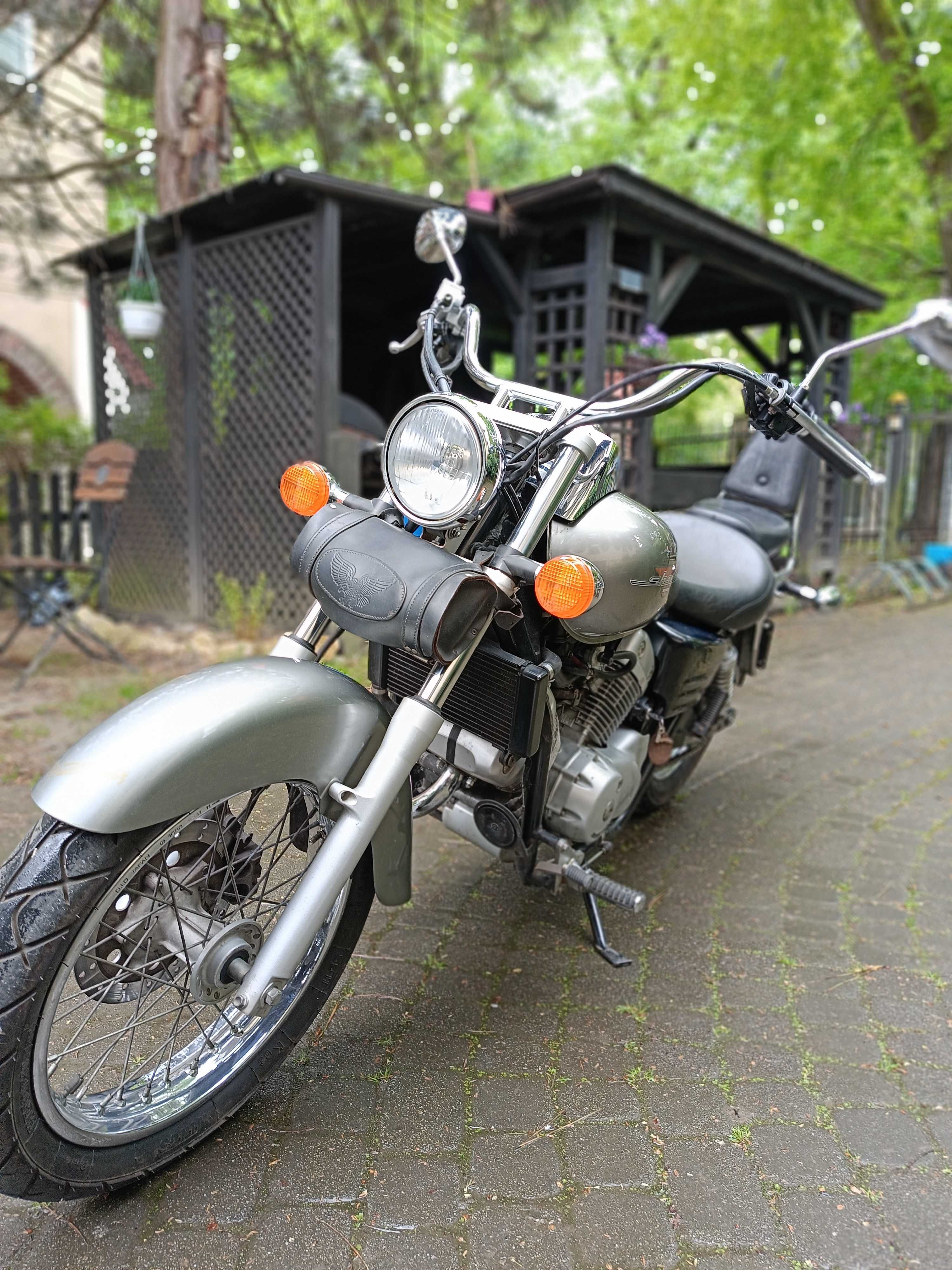 Honda shadow 125 rok 1999 przebieg 16800 stan bdb