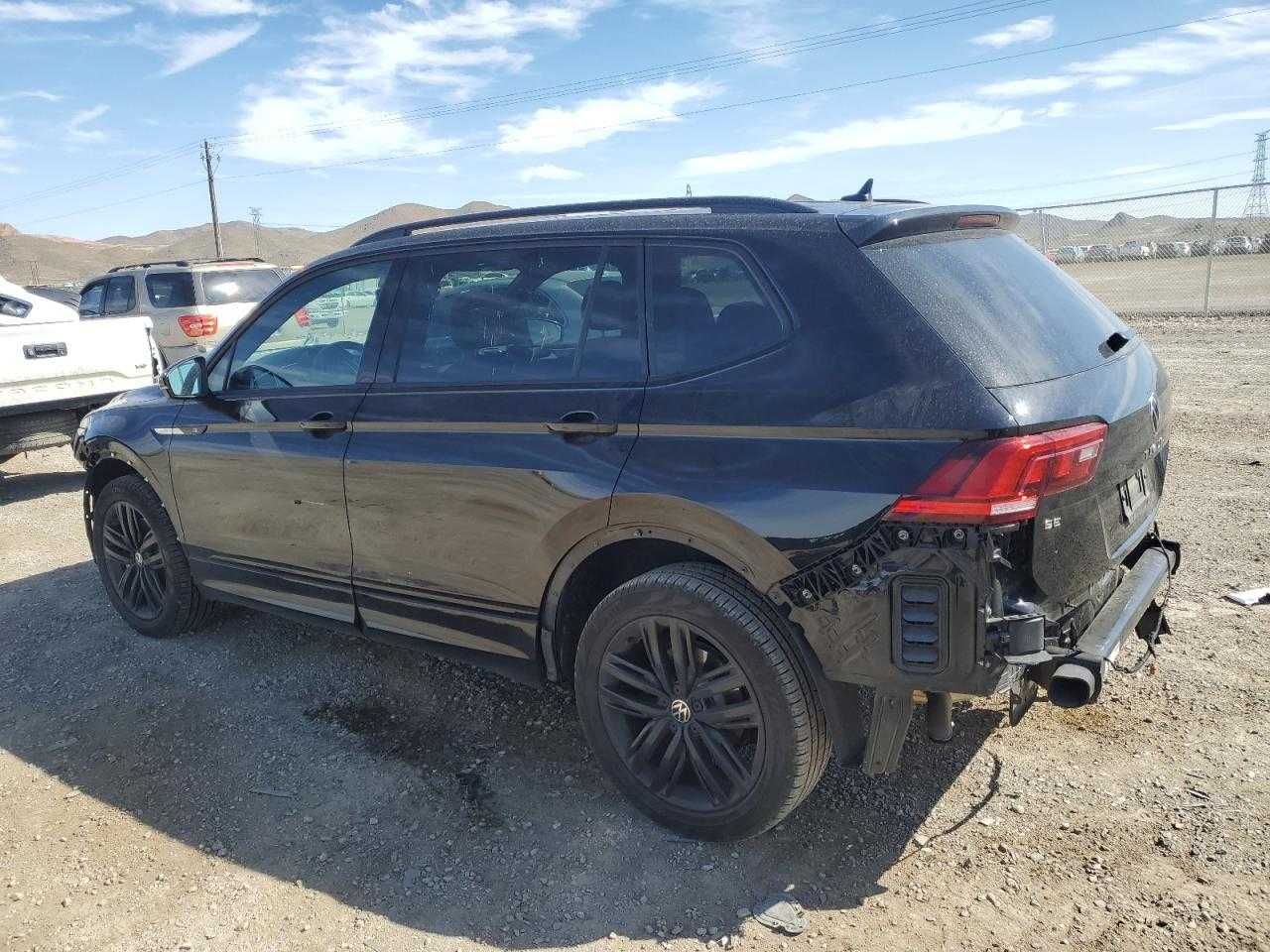 2022 Volkswagen Tiguan SE R-LINE Black