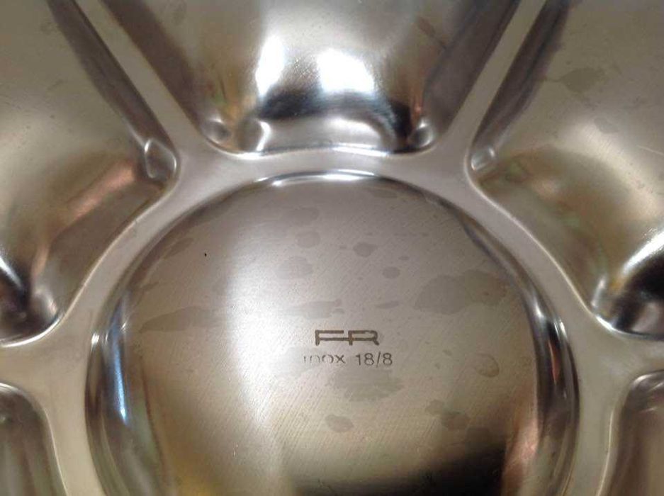 Prato para aperitivos em Inox com 38 cm de diâmetro