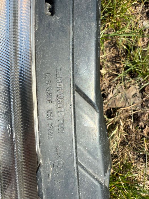 Lampa przednia kierunkowskaz kierunek  Nissan JUKE prawa EU cały