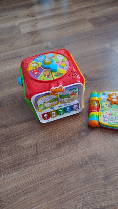 Książeczka Muzyczne opowiadanki i Kostka aktywności Vtech