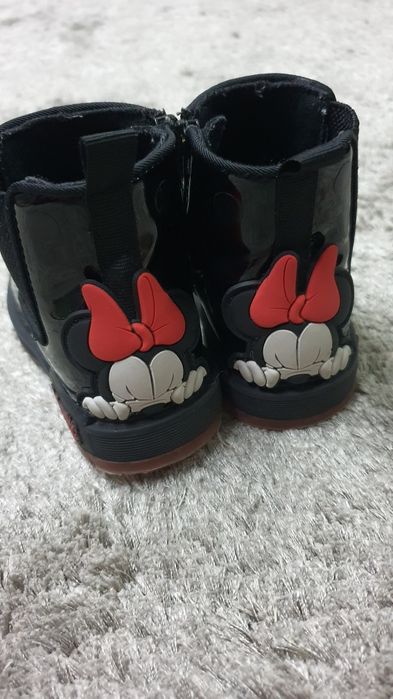 Bota menina Zara Minnie