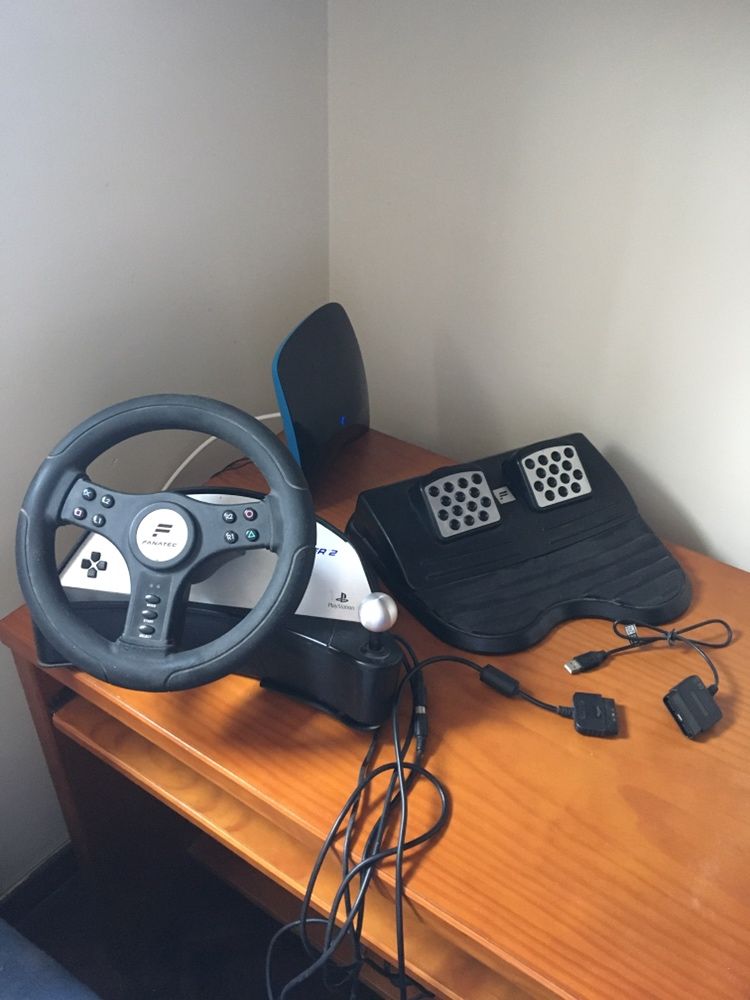 Volante e pedais Fanatec Speedster 2