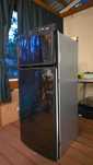Sprzedam używaną chłodziarko-zamrażarkę Dometic RM 7850 L.
