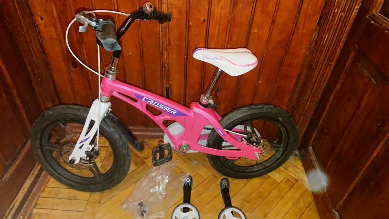 Продам детский велосипед 4 колеса