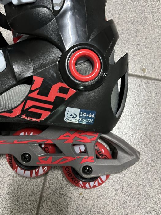 2 pares de Patins em linha  crianca