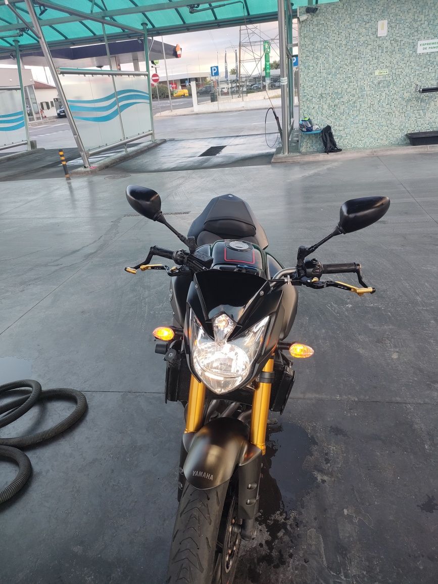 FZ800 vendo ou troco por Honda Varadero ou cb500x