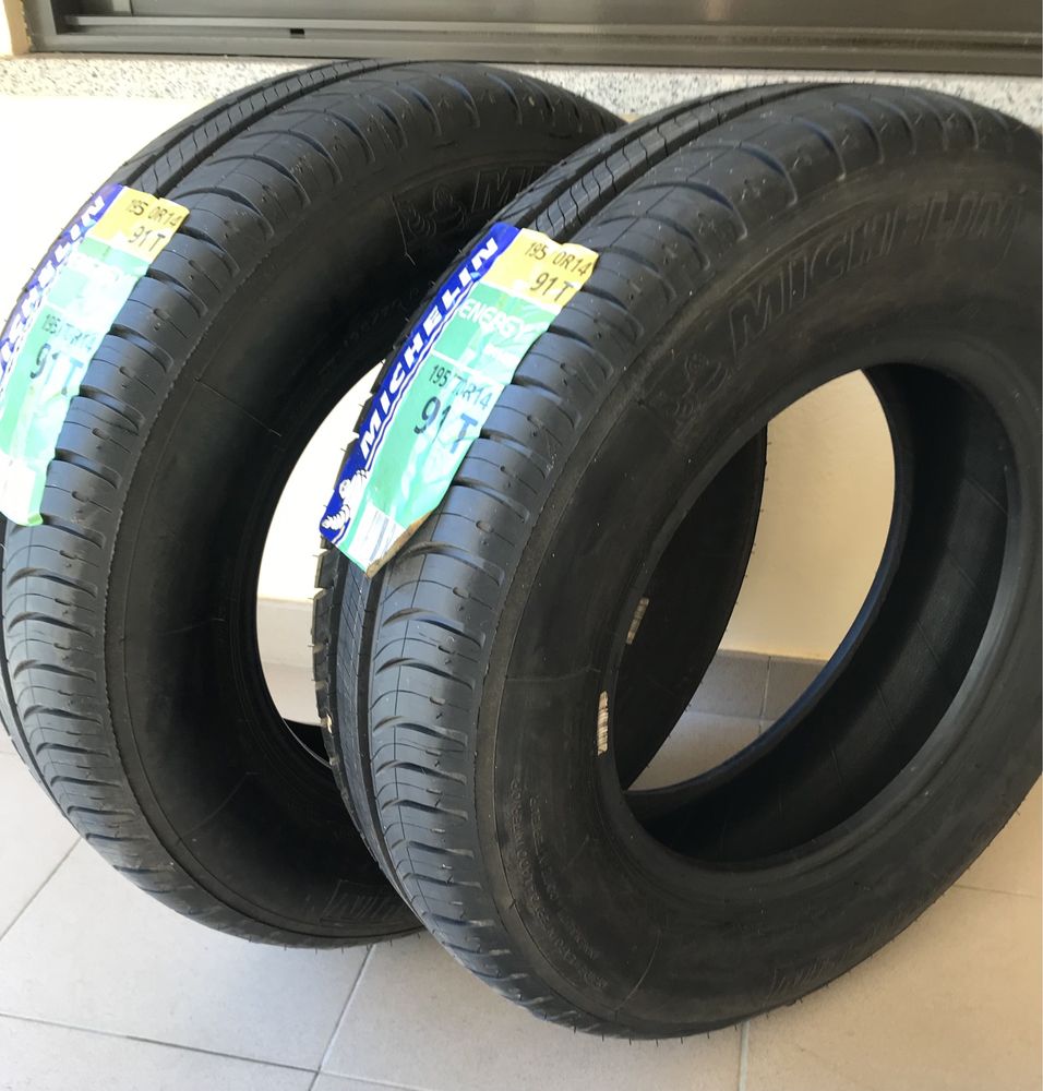 2 Pneus 195/70R14 Michelin