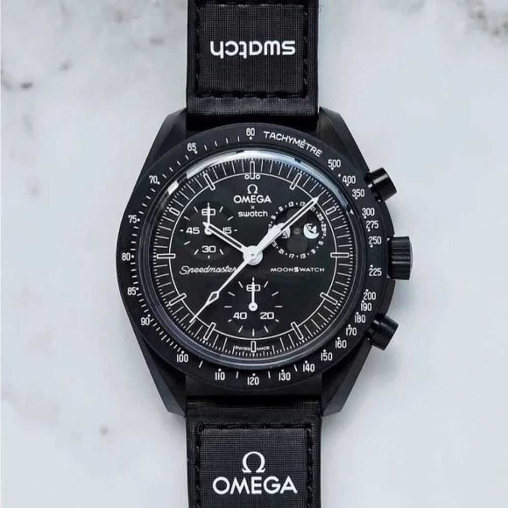 Omega x Swatch SO33B700 Snoopy – Elegancja i Nostalgia