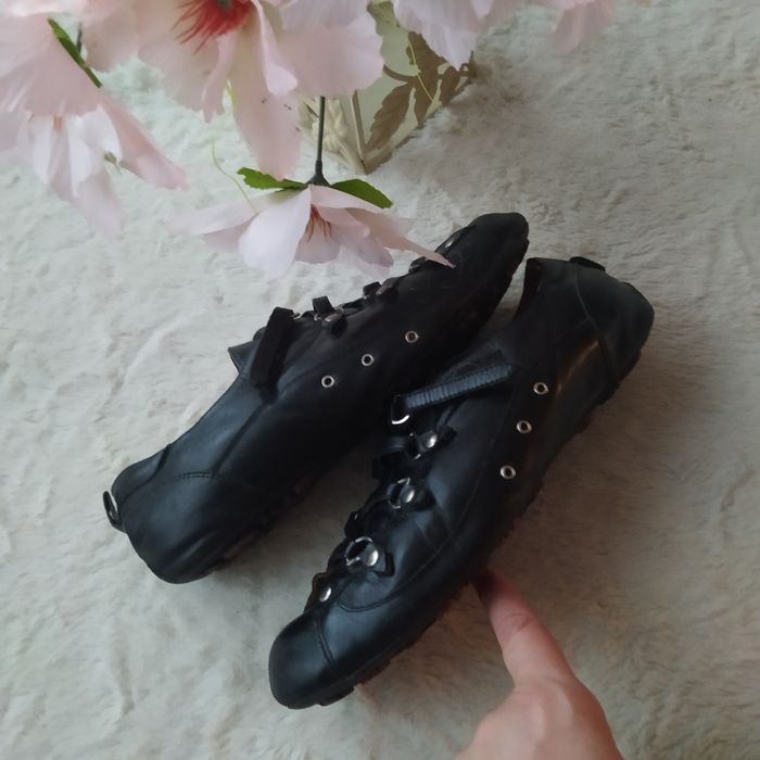 Czarne buty Julia Monti skóra naturalna 37 na rzep ćwieki wygodne okaz