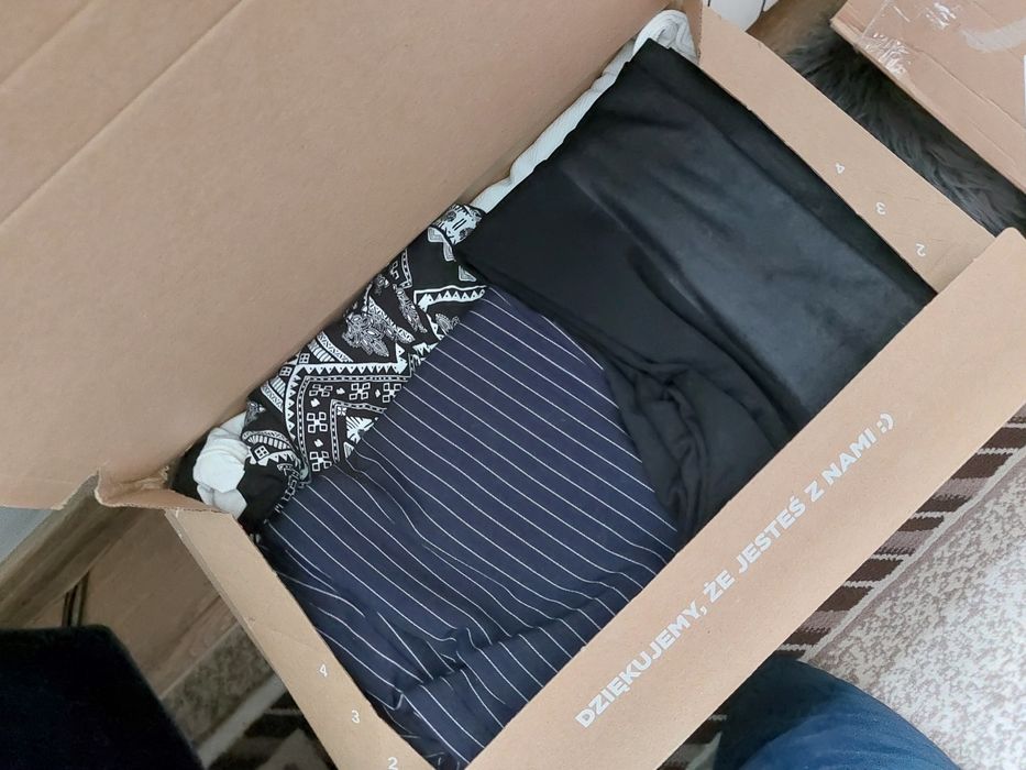 Mystery box paka ubrań