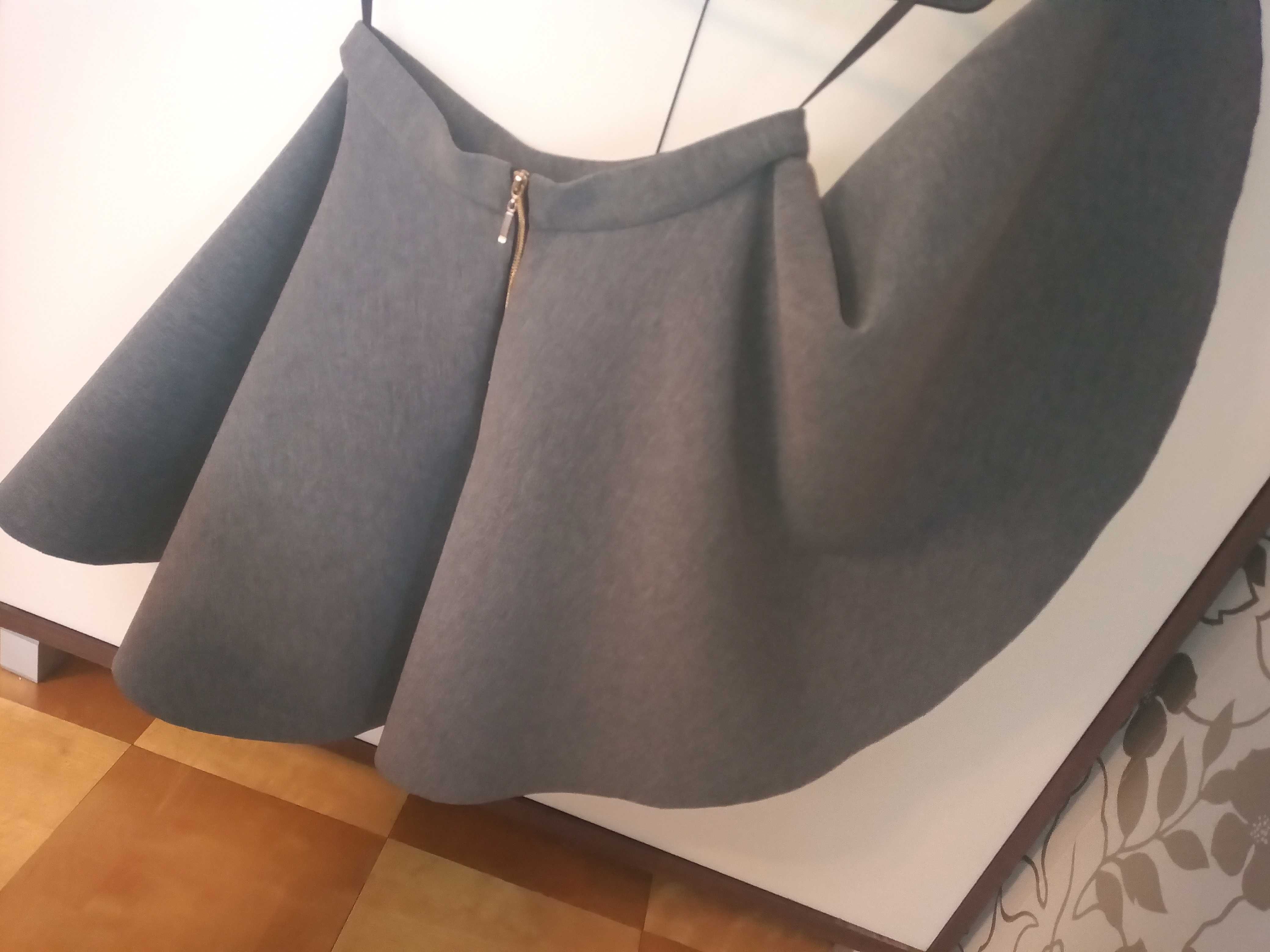 Piankowa szara siwa spódnica w kształcie koła rozkloszowana