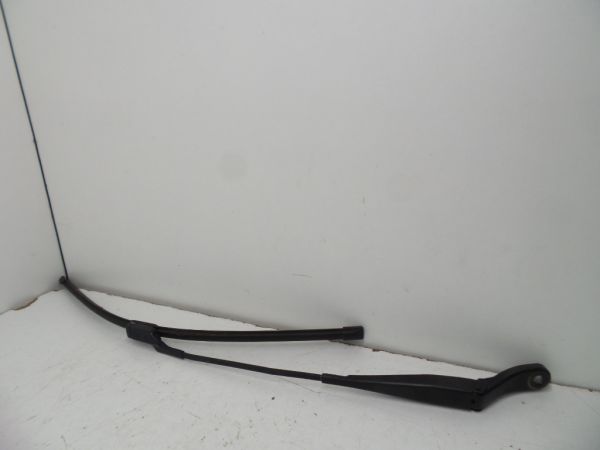 Haste / braço de escova limpa vidros frente esquerda PEUGEOT 208