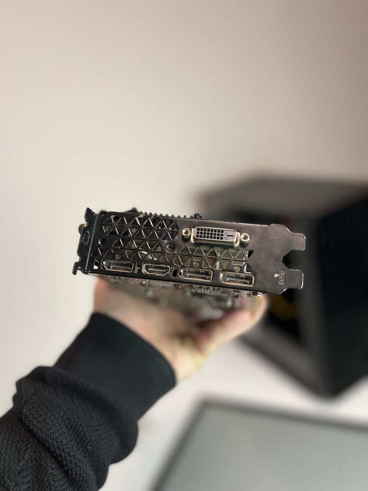 Inno3D GTX 1070 Ti 8GB iChiLL ігрова відеокарта, гарантія 3 місяці