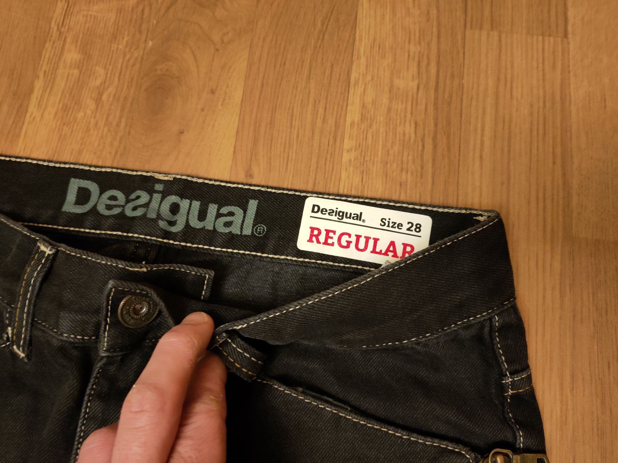 Spodnie męskie jeansy Desigual Regular r. 28