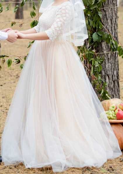 Продам платье (свадебное, выпускное)